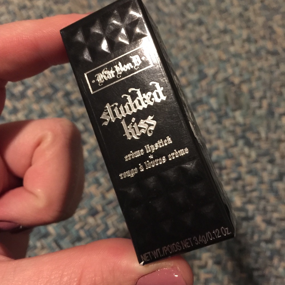 Kat Von D studded kiss lipstick